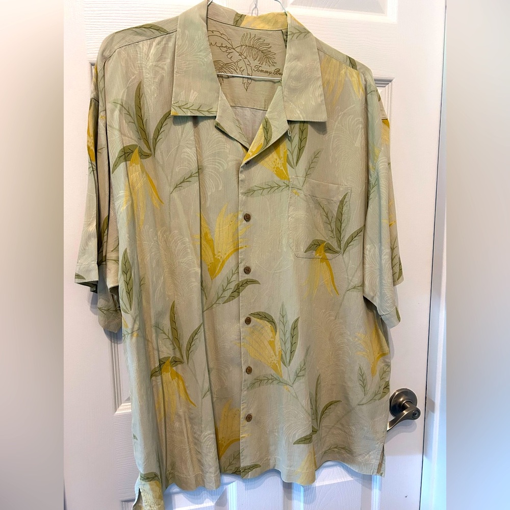 Tommy Bahama button down shirt in like new condition- size 2XL